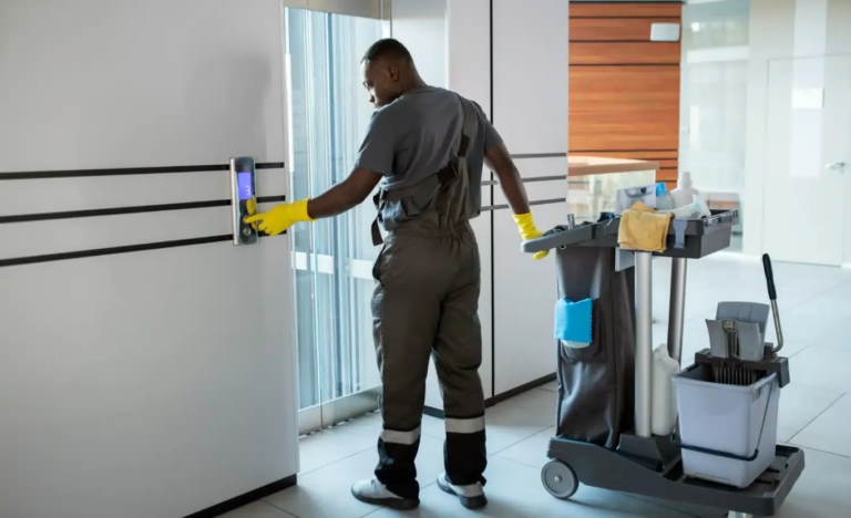 Vagas para Auxiliar de Limpeza - Com ou sem Experiência